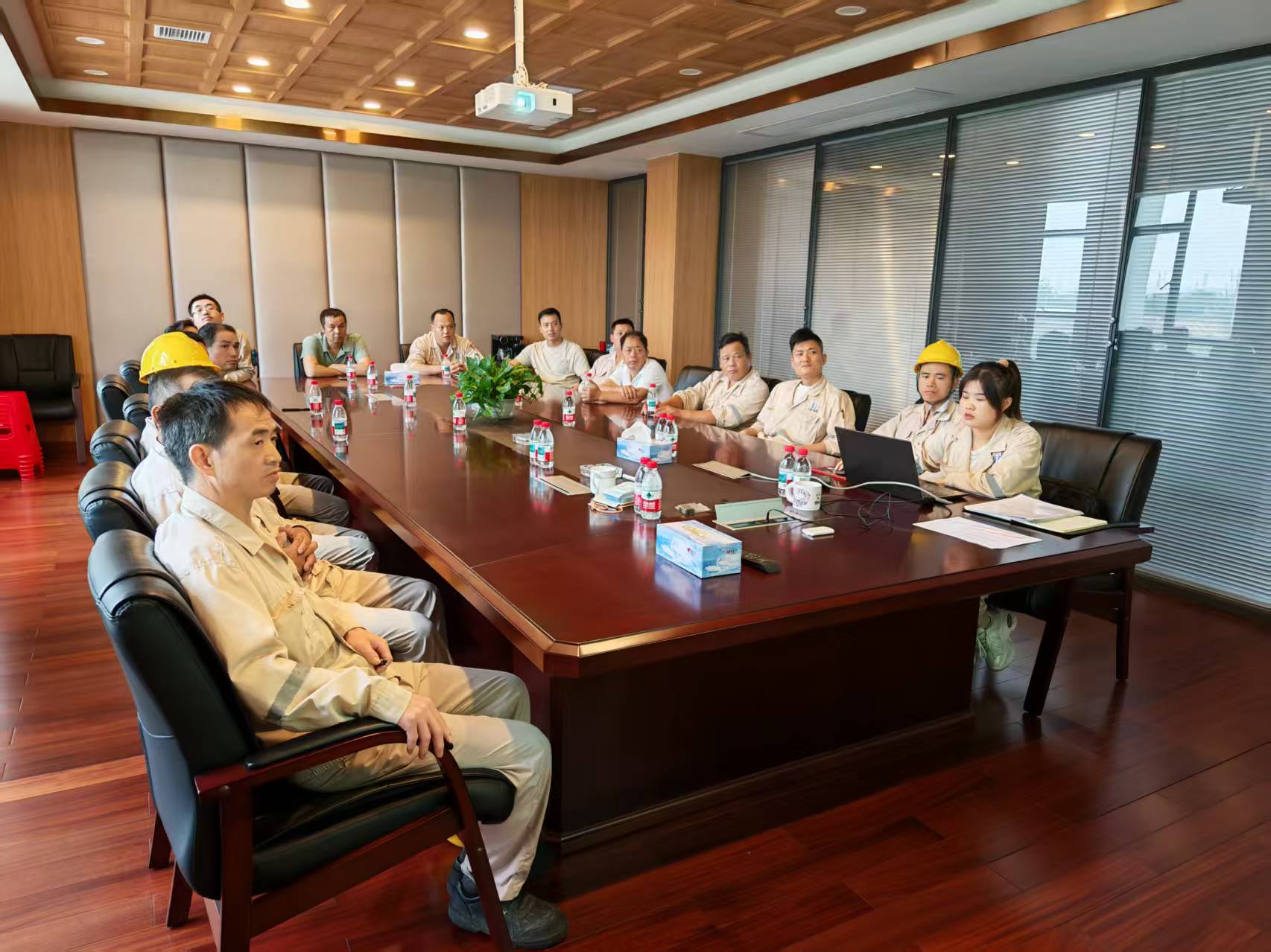 中礦新材組織雙重預防機制數(shù)字化建設(shè)及 5G+系統(tǒng) 特殊作業(yè)模塊培訓